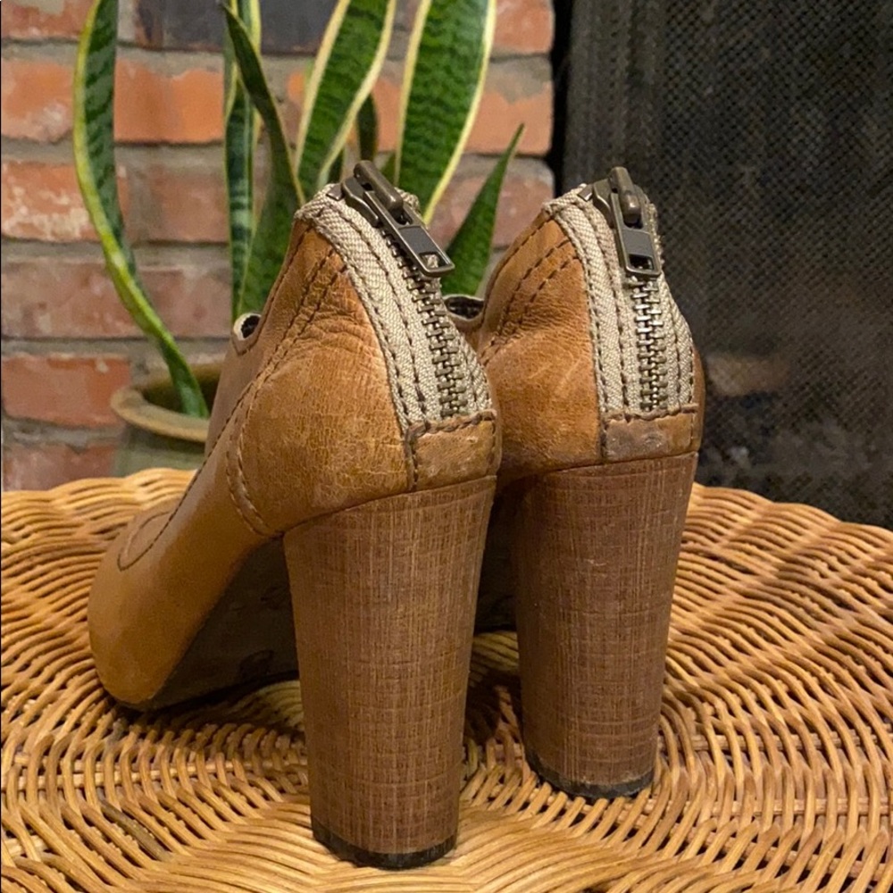 Apepazza Chunky Heel Artisan Leather Peeptoe - Picture 4 of 7